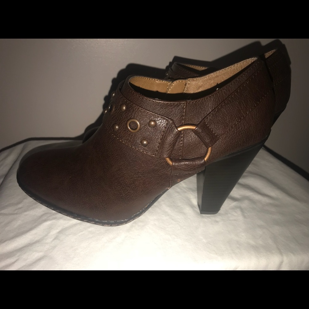 Pesaro Ryder Brown Heels